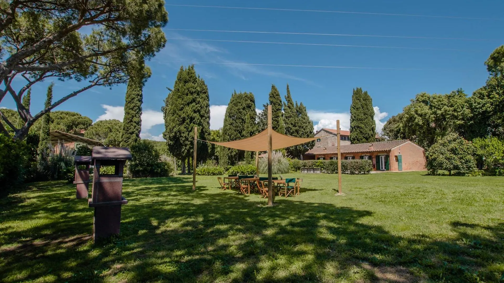 Razza Del Casalone Guest House Grosseto Italy