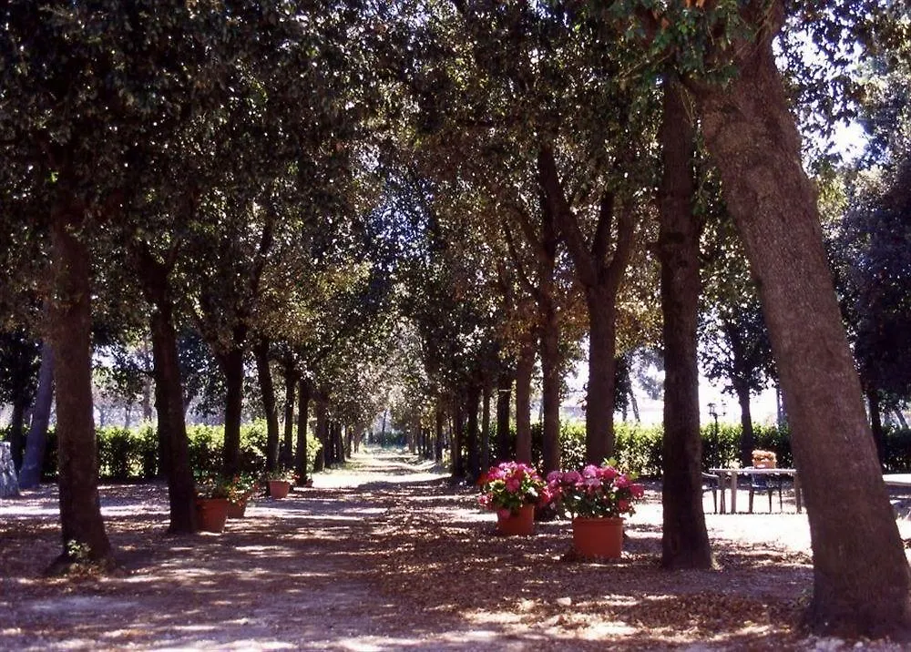 Razza Del Casalone Guest House Grosseto 0*,