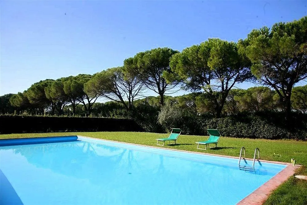 Razza Del Casalone Guest House Grosseto 0*,