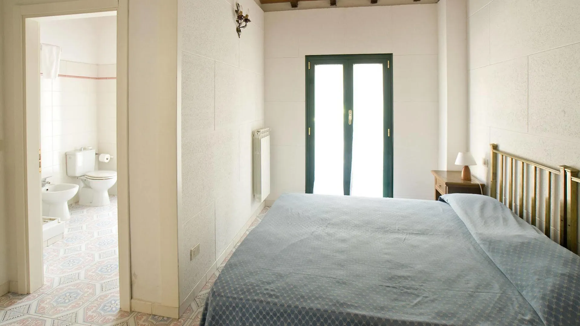 Razza Del Casalone Guest House Grosseto 0*,