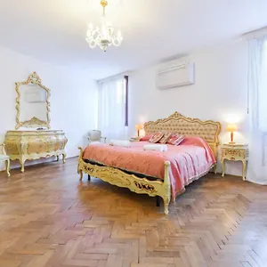 Ca Virgilio , Venedig Italien